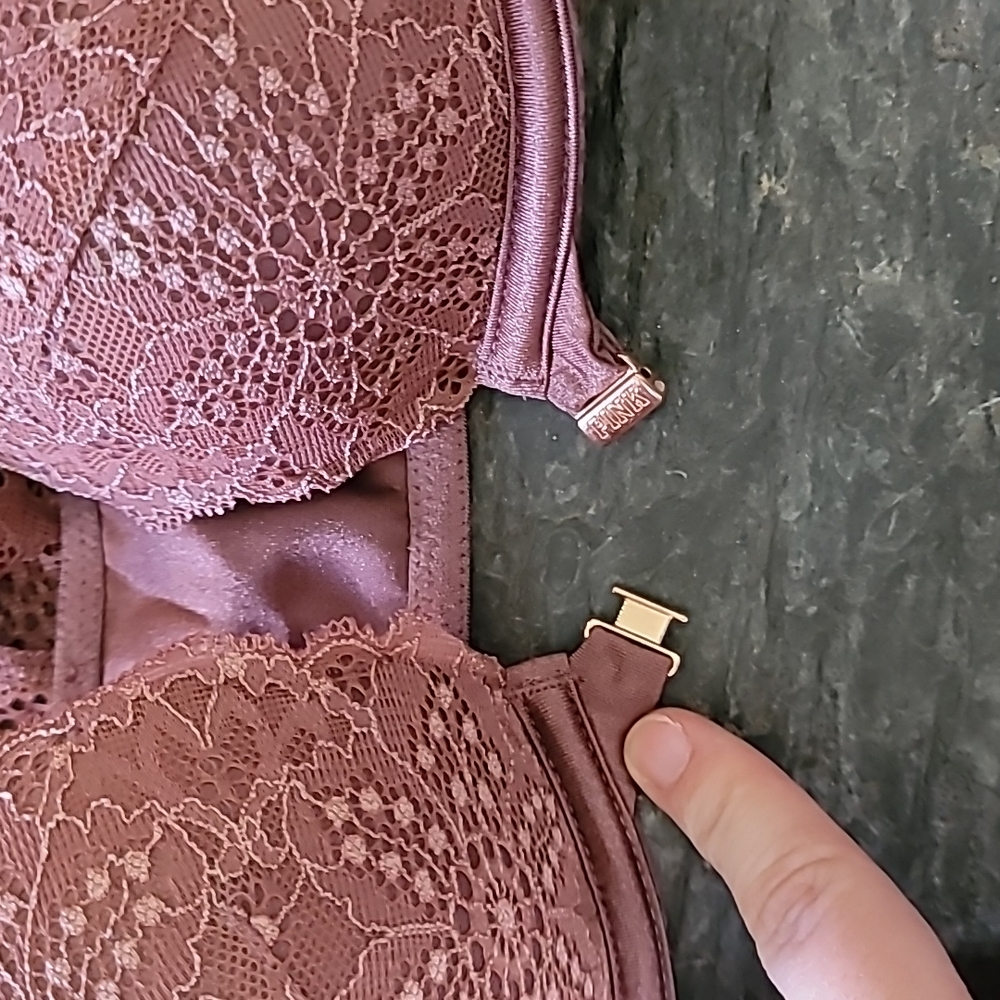 2 bras - Picture 4 of 7